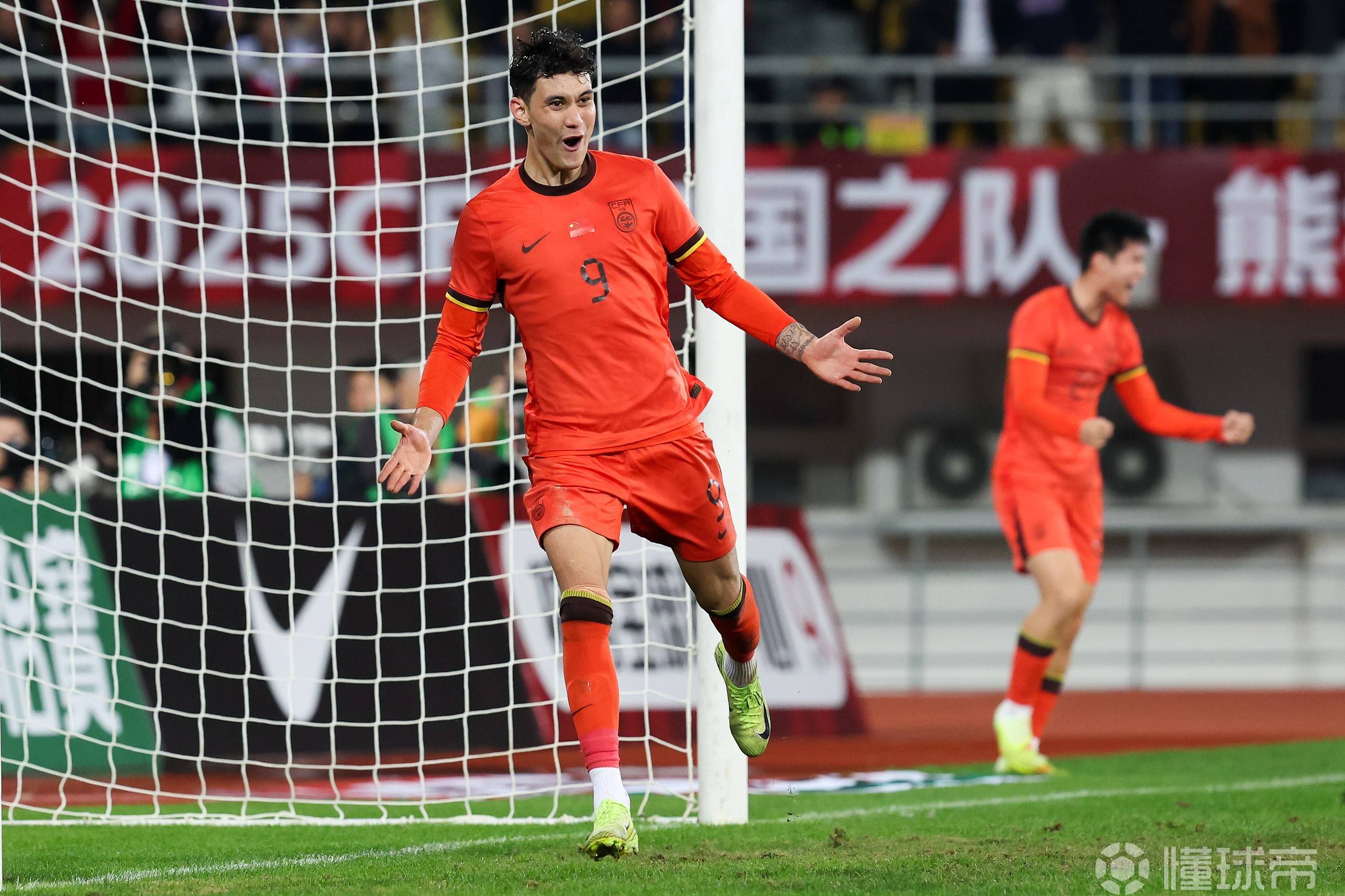 韩国队完胜中国队，王皓统治全场