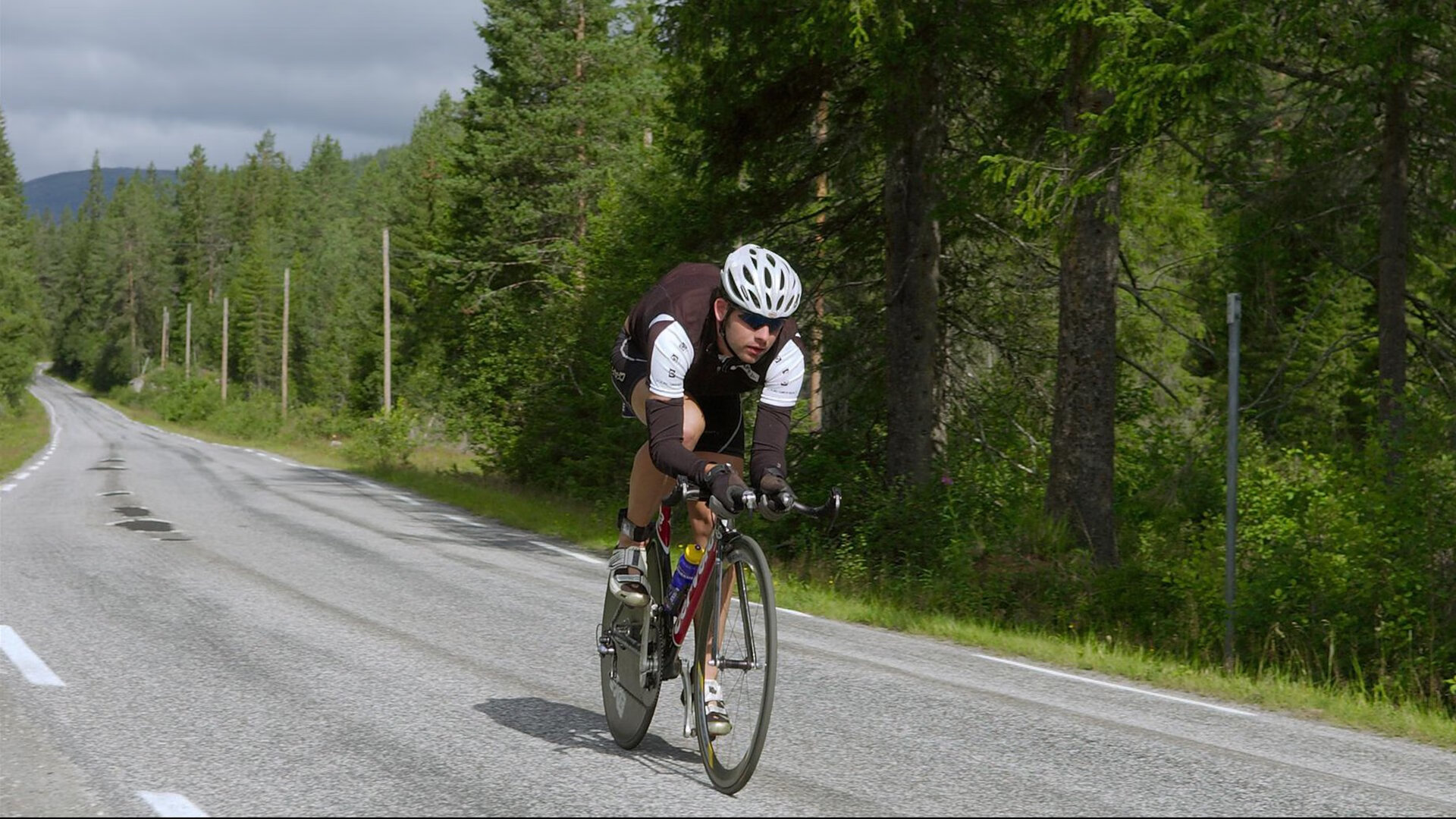 欧冠半决赛之夜，库尔图瓦攻防两端统治，当门将成为球场暴君